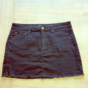 Cute Black Denim Mid Rise Skirt